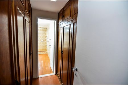 Apartamento à venda com 118m², 3 quartos e 1 vaga Apartamento à venda com 118m², 3 quartos e 1 vagaCloset da Suíte