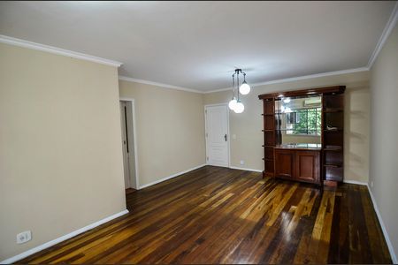 Apartamento à venda com 118m², 3 quartos e 1 vaga Apartamento à venda com 118m², 3 quartos e 1 vagaSala