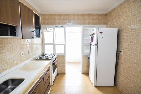 Apartamento à venda com 118m², 3 quartos e 1 vaga Apartamento à venda com 118m², 3 quartos e 1 vagaCozinha