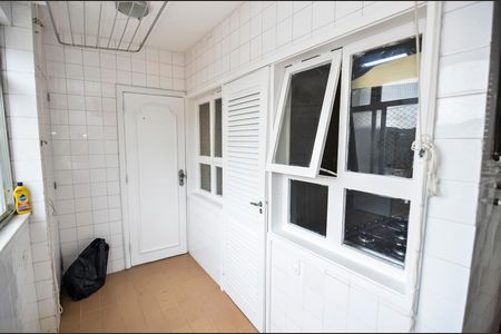 Apartamento à venda com 118m², 3 quartos e 1 vaga Apartamento à venda com 118m², 3 quartos e 1 vagaÁrea de Serviço