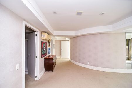 Apartamento à venda com 459m², 3 quartos e 3 vagasSuíte