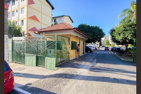 Apartamento à venda com 48m², 2 quartos e 1 vaga Apartamento à venda com 48m², 2 quartos e 1 vagaFachada