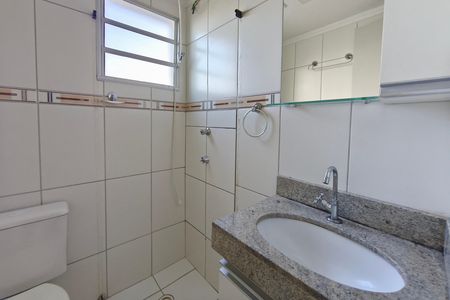 Apartamento para alugar com 49m², 2 quartos e 1 vaga Apartamento para alugar com 49m², 2 quartos e 1 vagaBanheiro Suíte