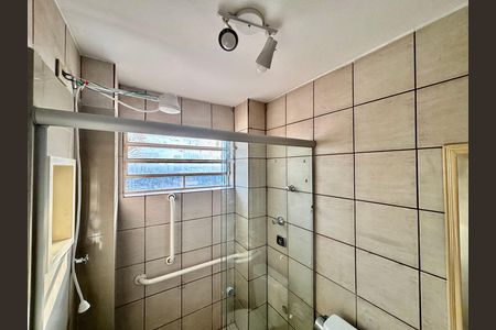 Apartamento à venda com 65m², 2 quartos e 1 vaga Apartamento à venda com 65m², 2 quartos e 1 vagaBanheiro
