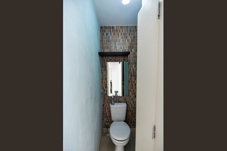 Apartamento para alugar com 80m², 3 quartos e sem vaga Apartamento para alugar com 80m², 3 quartos e sem vagaBanheiro de Serviço
