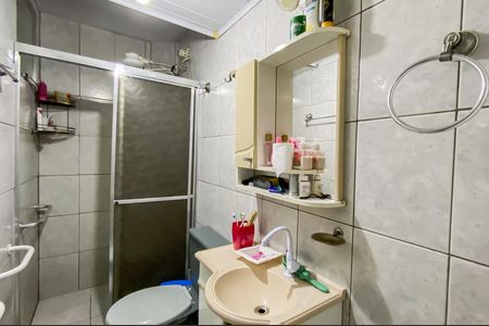 Casa à venda com 120m², 2 quartos e 1 vaga Casa à venda com 120m², 2 quartos e 1 vagaBanheiro