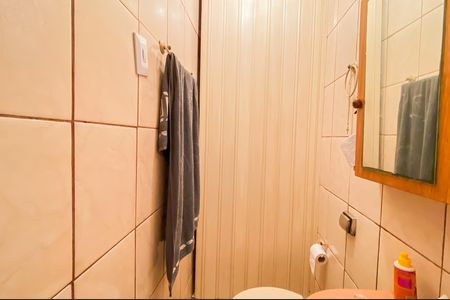 Casa à venda com 120m², 2 quartos e 1 vaga Casa à venda com 120m², 2 quartos e 1 vagaBanheiro de serviço