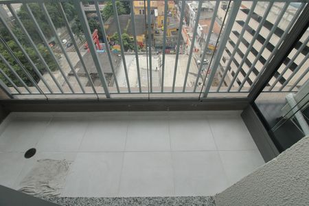 Varanda da sala de apartamento para alugar com 1 quarto, 28m² em Liberdade, São Paulo