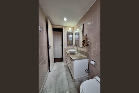 Apartamento à venda com 98m², 3 quartos e 1 vaga Apartamento à venda com 98m², 3 quartos e 1 vagaBanheiro Social