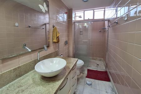 Apartamento à venda com 98m², 3 quartos e 1 vaga Apartamento à venda com 98m², 3 quartos e 1 vagaBanheiro Social