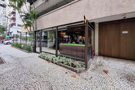 Apartamento à venda com 98m², 3 quartos e 1 vaga Apartamento à venda com 98m², 3 quartos e 1 vagaFachada