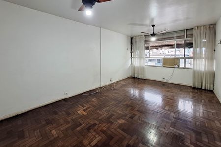 Apartamento à venda com 98m², 3 quartos e 1 vaga Apartamento à venda com 98m², 3 quartos e 1 vagaSala