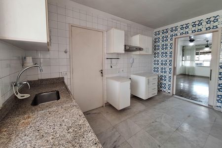 Apartamento à venda com 98m², 3 quartos e 1 vaga Apartamento à venda com 98m², 3 quartos e 1 vagaCozinha