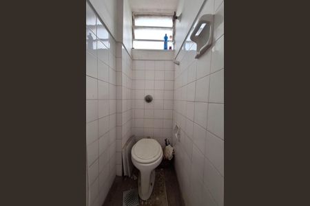 Apartamento à venda com 98m², 3 quartos e 1 vaga Apartamento à venda com 98m², 3 quartos e 1 vagaBanheiro de serviço