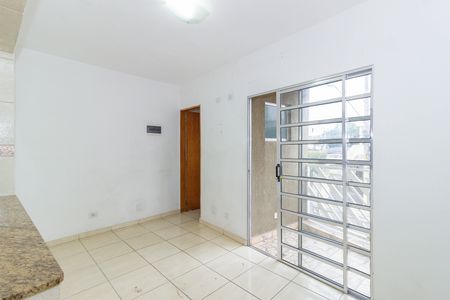 Sala de casa para alugar com 2 quartos, 54m² em Brasilândia, São Paulo