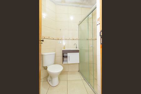 Casa para alugar com 54m², 2 quartos e 1 vaga Casa para alugar com 54m², 2 quartos e 1 vagaBanheiro
