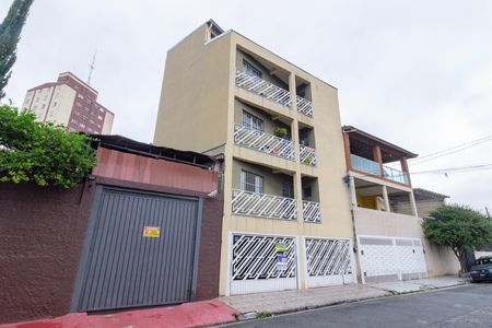 Casa para alugar com 54m², 2 quartos e 1 vaga Casa para alugar com 54m², 2 quartos e 1 vagaFachada
