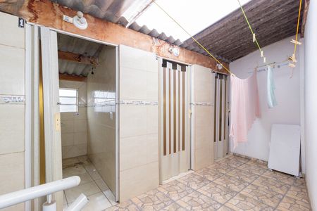 Casa para alugar com 54m², 2 quartos e 1 vaga Casa para alugar com 54m², 2 quartos e 1 vagaLavanderia