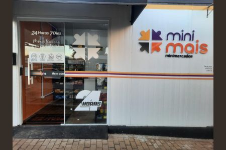 Apartamento à venda com 55m², 2 quartos e 1 vaga Apartamento à venda com 55m², 2 quartos e 1 vagaMinimercado