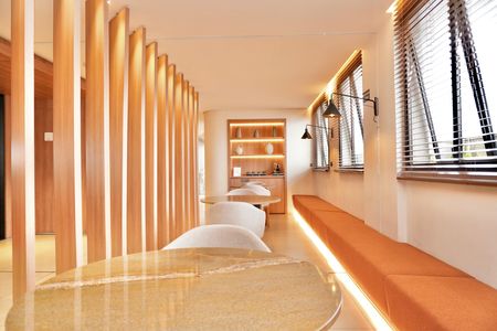 Apartamento para alugar com 145m², 2 quartos e 2 vagas Apartamento para alugar com 145m², 2 quartos e 2 vagasÁrea comum - Alimentação