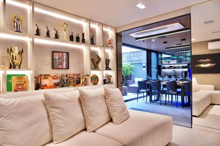Apartamento para alugar com 145m², 2 quartos e 2 vagas Apartamento para alugar com 145m², 2 quartos e 2 vagasSala