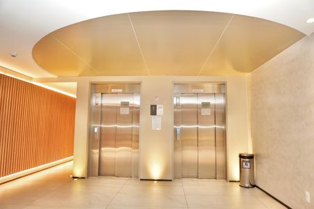 Apartamento para alugar com 145m², 2 quartos e 2 vagas Apartamento para alugar com 145m², 2 quartos e 2 vagasHall de entrada