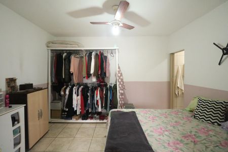Casa à venda com 246m², 2 quartos e 2 vagas Casa à venda com 246m², 2 quartos e 2 vagasSuíte 2
