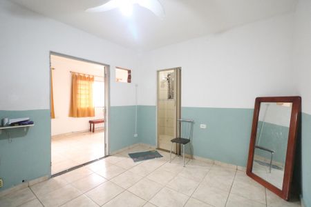 Casa à venda com 246m², 2 quartos e 2 vagas Casa à venda com 246m², 2 quartos e 2 vagasSuíte 1
