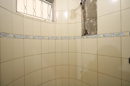 Casa à venda com 246m², 2 quartos e 2 vagas Casa à venda com 246m², 2 quartos e 2 vagasBanheiro da Suíte 1