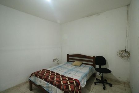 Casa à venda com 246m², 2 quartos e 2 vagas Casa à venda com 246m², 2 quartos e 2 vagasSala de TV