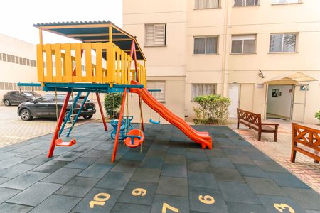 Apartamento à venda com 45m², 2 quartos e sem vaga Apartamento à venda com 45m², 2 quartos e sem vagaÁrea comum - Playground