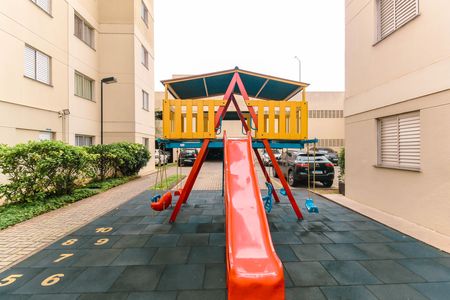 Apartamento à venda com 45m², 2 quartos e sem vaga Apartamento à venda com 45m², 2 quartos e sem vagaÁrea comum - Playground