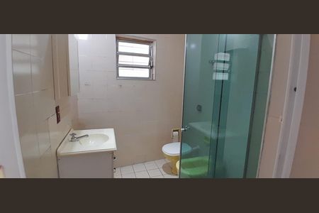 Casa para alugar com 150m², 3 quartos e 2 vagas Casa para alugar com 150m², 3 quartos e 2 vagasBanheiro