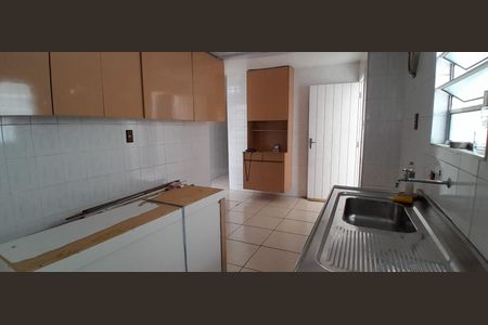 Casa para alugar com 150m², 3 quartos e 2 vagas Casa para alugar com 150m², 3 quartos e 2 vagasCozinha