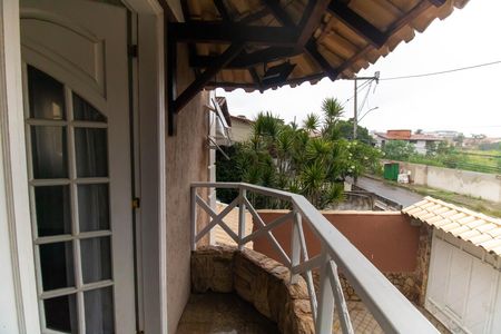 Casa para alugar com 130m², 5 quartos e 3 vagas Casa para alugar com 130m², 5 quartos e 3 vagasVaranda do Quarto 3