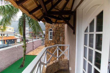 Casa para alugar com 130m², 5 quartos e 3 vagas Casa para alugar com 130m², 5 quartos e 3 vagasVaranda do Quarto 3