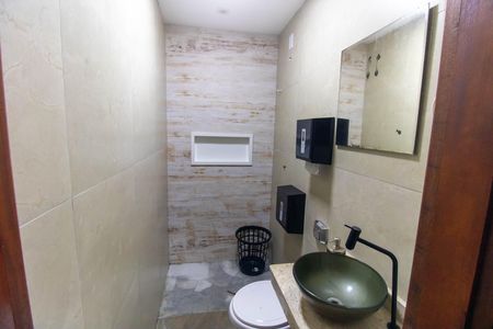 Casa para alugar com 130m², 5 quartos e 3 vagas Casa para alugar com 130m², 5 quartos e 3 vagasBanheiro Externo