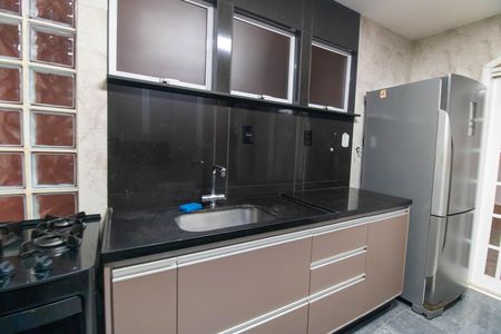 Casa para alugar com 130m², 5 quartos e 3 vagas Casa para alugar com 130m², 5 quartos e 3 vagasCozinha