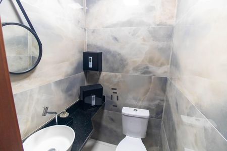 Casa para alugar com 130m², 5 quartos e 3 vagas Casa para alugar com 130m², 5 quartos e 3 vagasBanheiro Externo