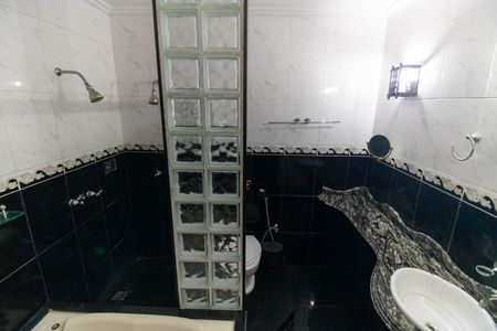Casa para alugar com 130m², 5 quartos e 3 vagas Casa para alugar com 130m², 5 quartos e 3 vagasBanheiro da Suíte