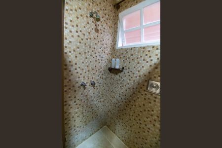Casa para alugar com 130m², 5 quartos e 3 vagas Casa para alugar com 130m², 5 quartos e 3 vagasBanheiro Social 2