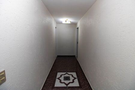 Casa para alugar com 130m², 5 quartos e 3 vagas Casa para alugar com 130m², 5 quartos e 3 vagasCorredor