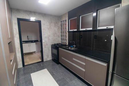 Casa para alugar com 130m², 5 quartos e 3 vagas Casa para alugar com 130m², 5 quartos e 3 vagasCozinha