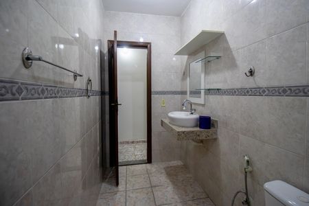 Casa para alugar com 260m², 3 quartos e 2 vagas Casa para alugar com 260m², 3 quartos e 2 vagasBanheiro