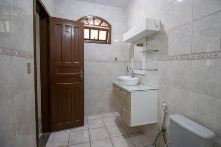 Casa para alugar com 260m², 3 quartos e 2 vagas Casa para alugar com 260m², 3 quartos e 2 vagasBanheiro da Suíte
