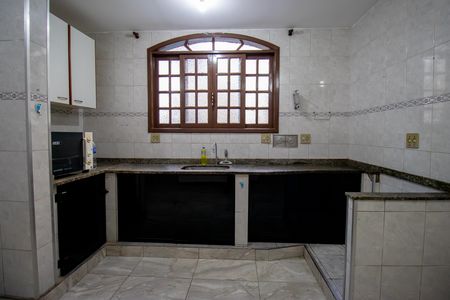Casa para alugar com 260m², 3 quartos e 2 vagas Casa para alugar com 260m², 3 quartos e 2 vagasCozinha