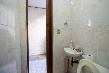 Casa para alugar com 260m², 3 quartos e 2 vagas Casa para alugar com 260m², 3 quartos e 2 vagasBanheiro de serviço