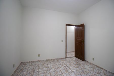 Quarto 1 de casa à venda com 3 quartos, 260m² em Irajá, Rio de Janeiro