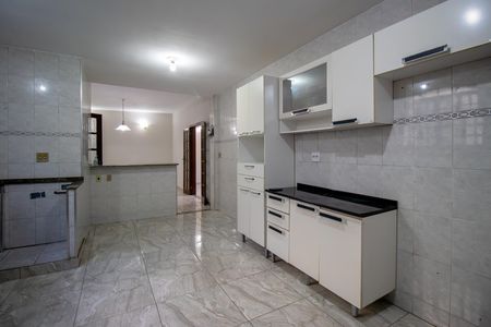 Casa para alugar com 260m², 3 quartos e 2 vagas Casa para alugar com 260m², 3 quartos e 2 vagasCozinha