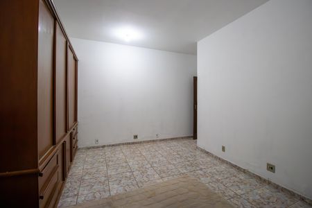 Casa para alugar com 260m², 3 quartos e 2 vagas Casa para alugar com 260m², 3 quartos e 2 vagasQuarto 2